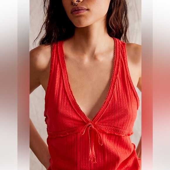 NEW We The Free by Free People High Risk Red Knit Lace Tank Top Size Large NWOT - Picture 3 of 9